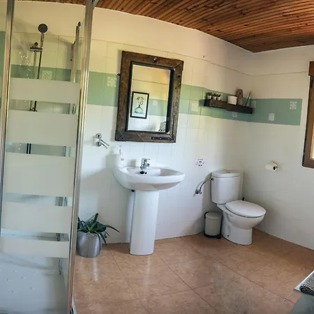 Finca La Naguada Gran Casa Rural En Infiesto *